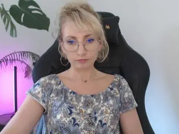 Bongacams Sex Cam of CinderellaMoon