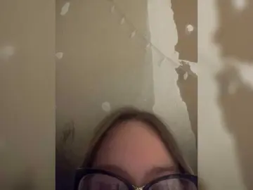 Bongacams Free Live Porn of purplefoxy888