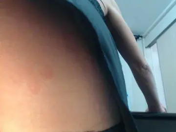 Enjoying milf cams