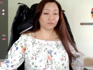 Bongacams Adult Webcam of LisaAsianFlower