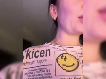 Bongacams Watch Live Sex Cams of AureliyXXX