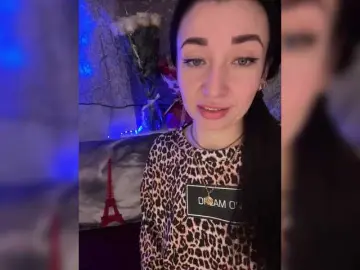 Bongacams Watch Live Sex Cams of AureliyXXX