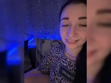 Fucking hard milf cams