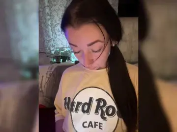 Deepthroat milf cams