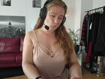Bongacams Live Sex Cam of MazyMi