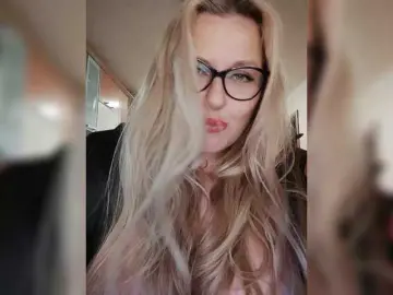 Bongacams Free Porn Cam of WifeyNusha