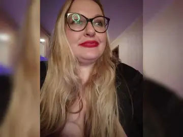 Bongacams Live Sex Cam of WifeyNusha