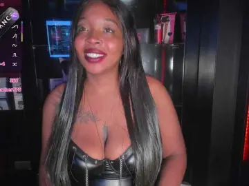 Bongacams Nude Webcam of CharlotteBrown-1