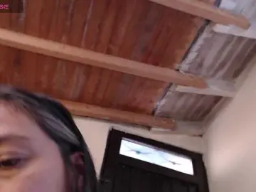 Bongacams Watch Live Sex Cams of EmmaHenderson