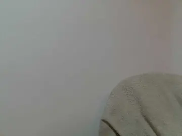 Bongacams Free Porn Cam of Lolaxx-x
