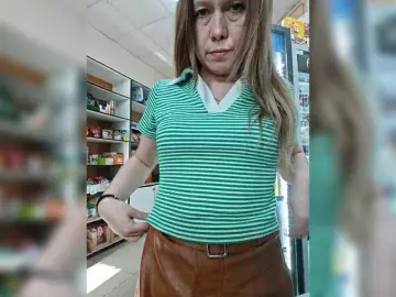 Bongacams Nude Webcam of Misslyolika