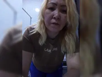 Bongacams Live Sex Cam of Qweentis