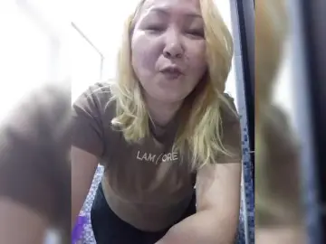 Bongacams Nude Webcam of Qweentis