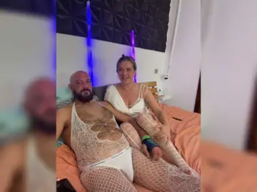 Bongacams Sex Cam of BigTwiXXX