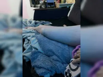 Bongacams Watch Live Sex Cams of KrystaAhlMagic