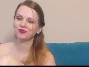 Bongacams Private Sex Chat of NadiaRed