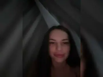 Bongacams Nude Webcam of Klubnika13