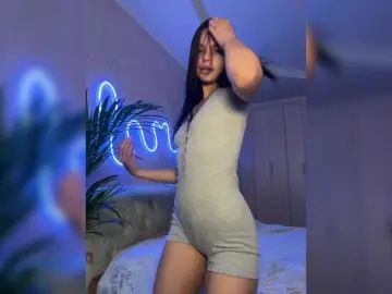 Bongacams Watch Live Sex Cams of Klubnika13