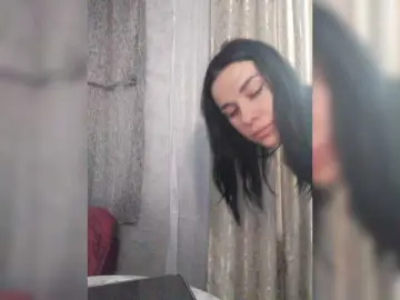Bongacams Watch Live Sex Cams of MaidenCrystal