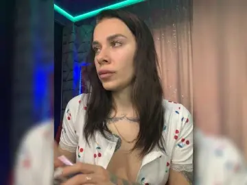 Bongacams Best live sex cam show of MaidenCrystal