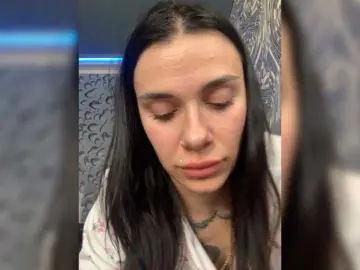 Bongacams Sex Cam of MaidenCrystal