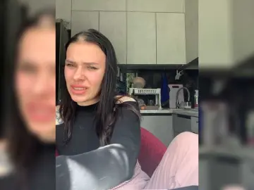 Bongacams Live Sex Cam of MaidenCrystal