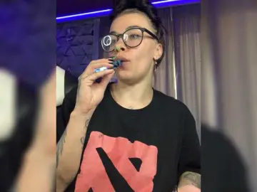 Bongacams Best live sex cam show of MaidenCrystal