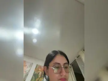 Bongacams Watch Live Sex Cams of EvanShell1