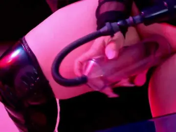 Bongacams Watch Live Sex Cams of Paulinabdsm