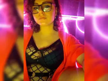 Bongacams Live Sex Cam of SatinUrban