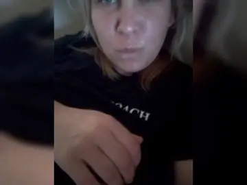 Handjob milf cams