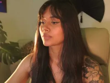 Bongacams Nude Webcam of SeleneVaughan