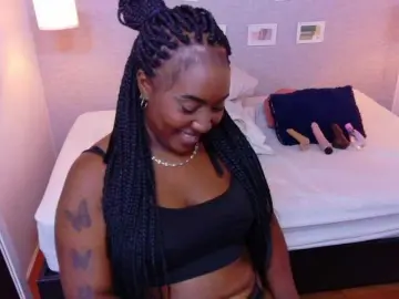 Bongacams Live Sex Cam of kiara-evanss