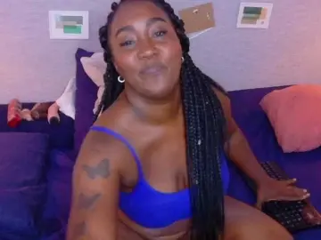 Bongacams Adult Webcam of kiara-evanss