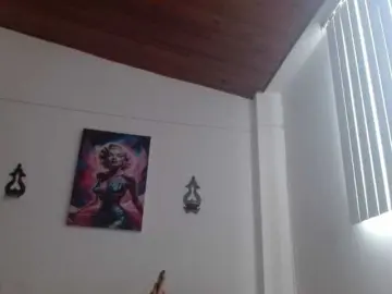Bongacams Watch Live Sex Cams of CrystalStarX