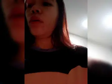 Shaved mature milf cams