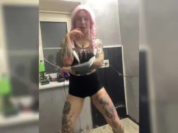 Dildoing milf cams