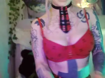 Bongacams Free Porn Cam of Mini0Melloo