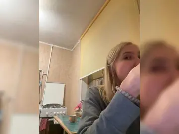 Bongacams Free Live Porn of KisJeni