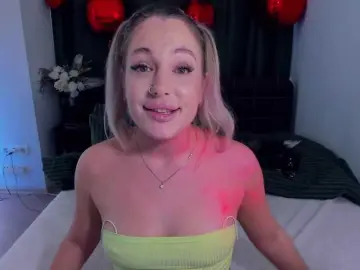 Bongacams Watch Live Sex Cams of LaurenMorry