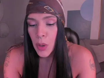 Bongacams Watch Live Sex Cams of SarahYates