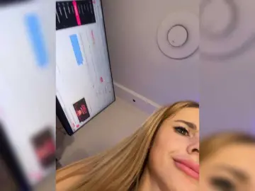 Bongacams Watch Live Sex Cams of 111Viagra
