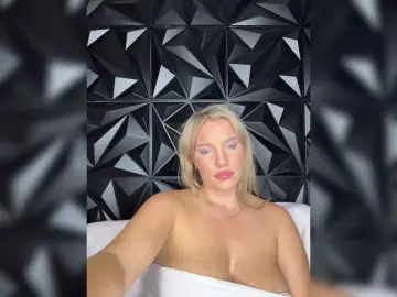 Bongacams Private Sex Chat of LYLAtop