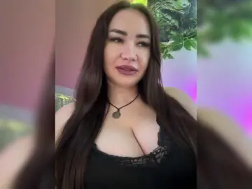 Blowing milf cams