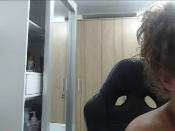Bongacams Sex Cam of RoxanaMilf