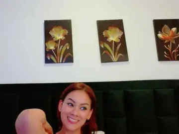 Bongacams Sex Cam of mamaneedsfun