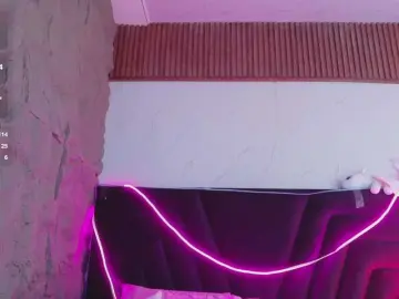 Bongacams Live Porn of mamaneedsfun