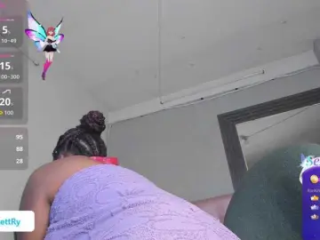 Bongacams Live Sex Cam of aileenkys