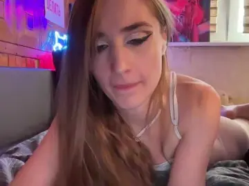 Bongacams Free Live Porn of CandyBoom