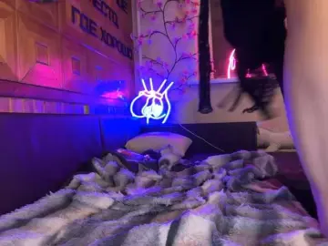 Bongacams Best live sex cam show of CandyBoom